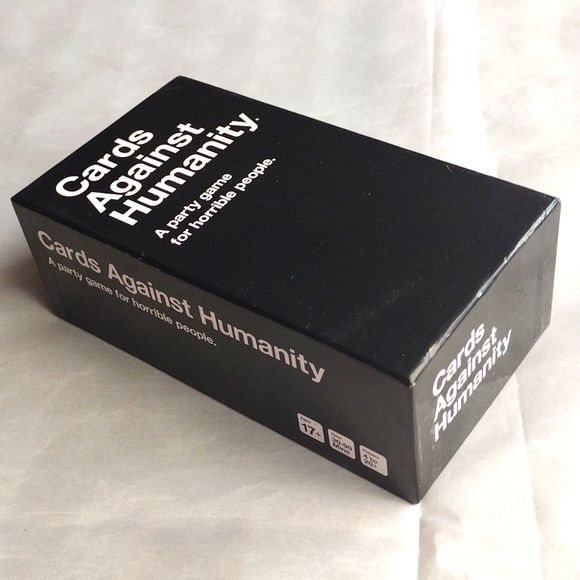 Cards against humanity card game - Picture 3 of 6